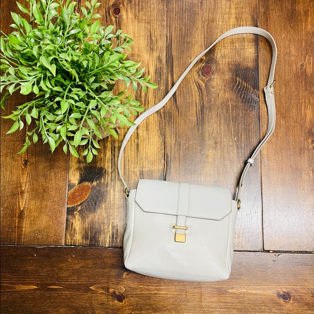 Marc by Marc Jacobs cream crossbody bag